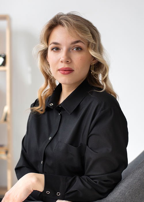 Ana R. 
